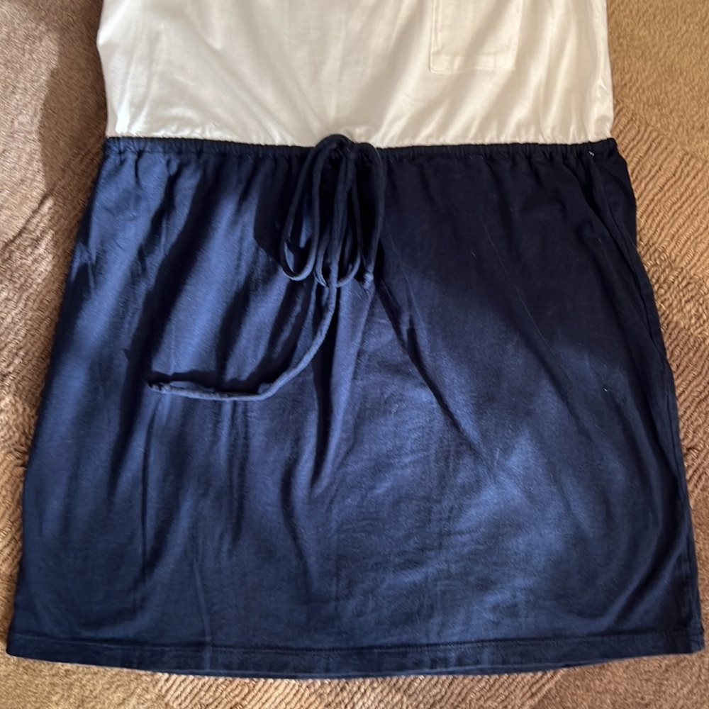 EUC Forever 21 Summer White and Navy Blue Belted Dress size SP - Picture 3 of 10